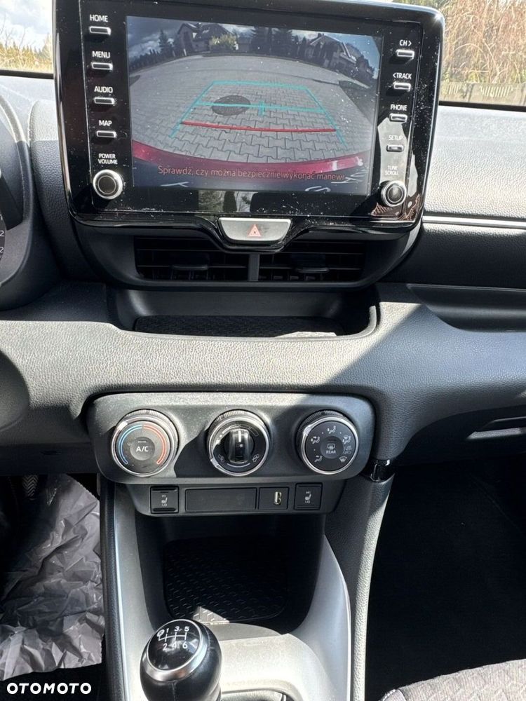 Toyota Yaris - 16