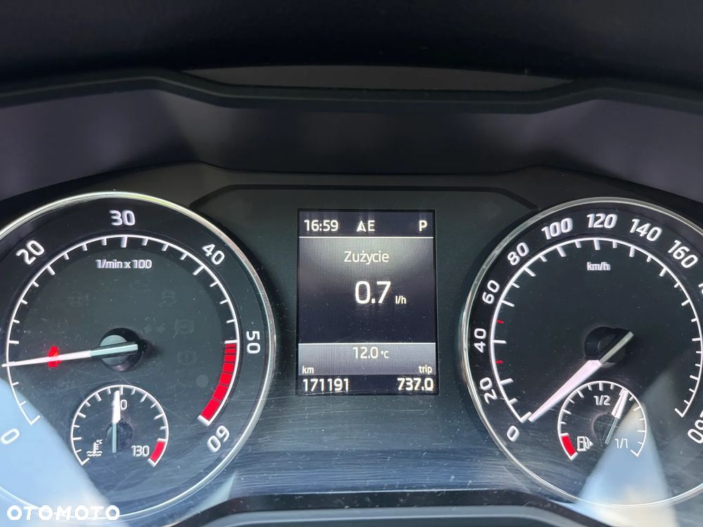 Skoda Superb 2.0 TDI Style DSG - 13