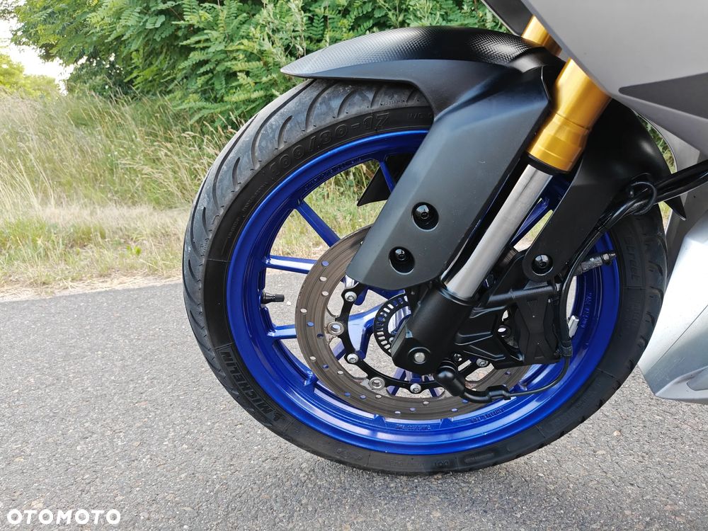 Yamaha YZF - 10