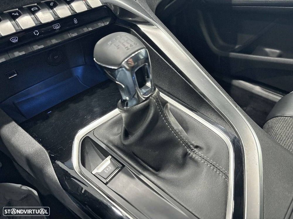 Peugeot 3008 1.5 BlueHDi Allure Pack - 18