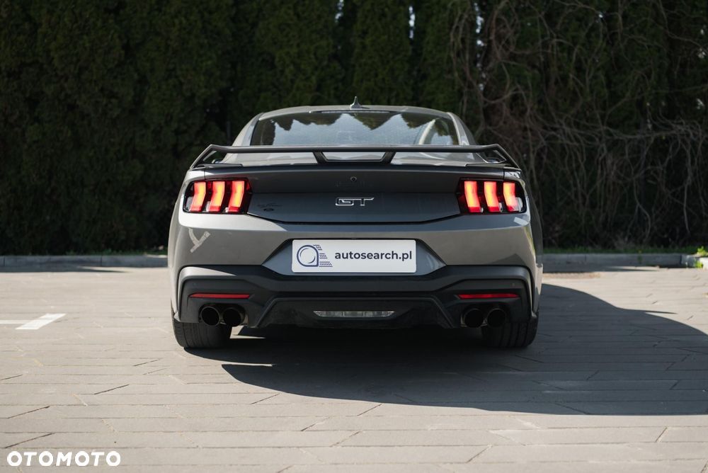 Ford Mustang - 5