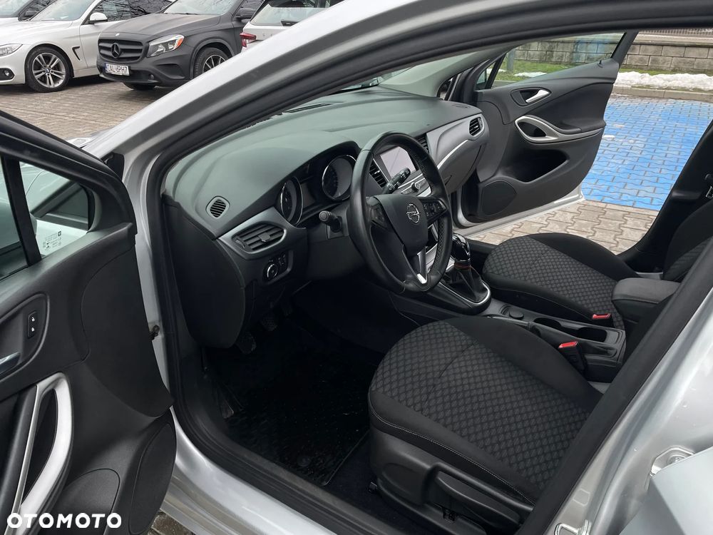 Opel Astra 1.2 T Business Edition S&S - 11