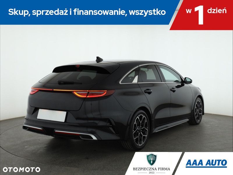 Kia ProCeed - 7