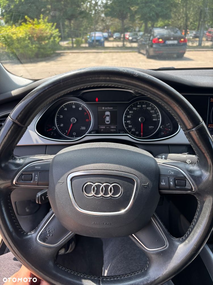 Audi A4 Limousine - 12