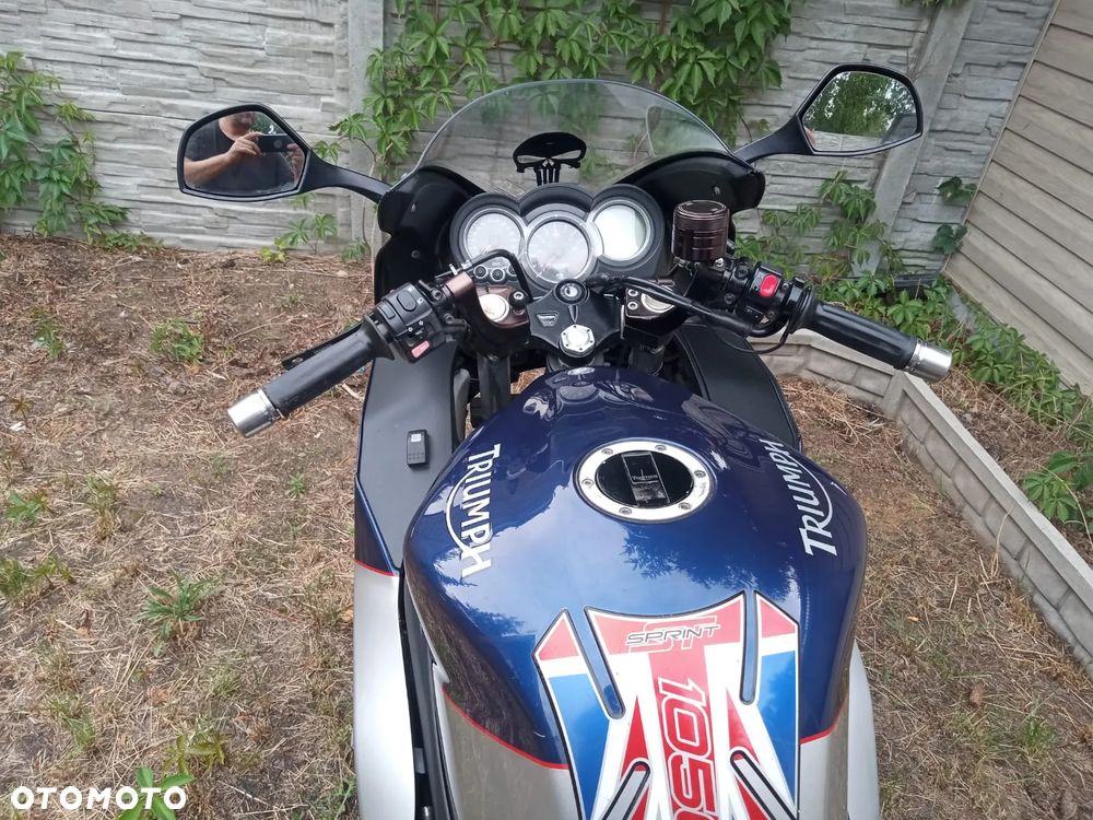 Triumph Sprint - 17
