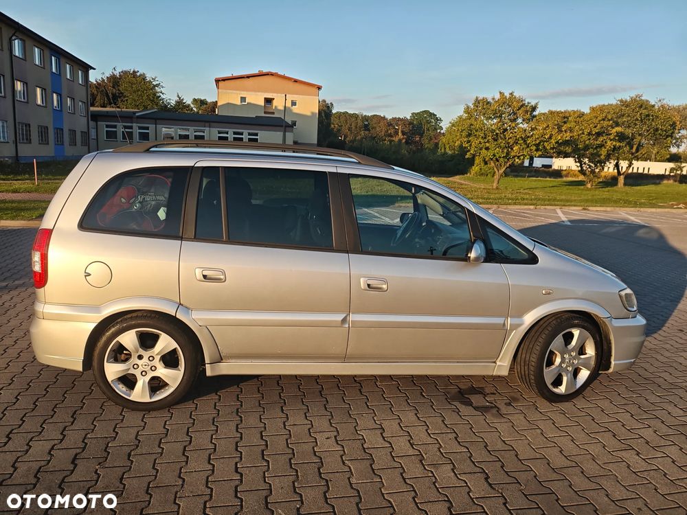 Opel Zafira 1.8 - 7