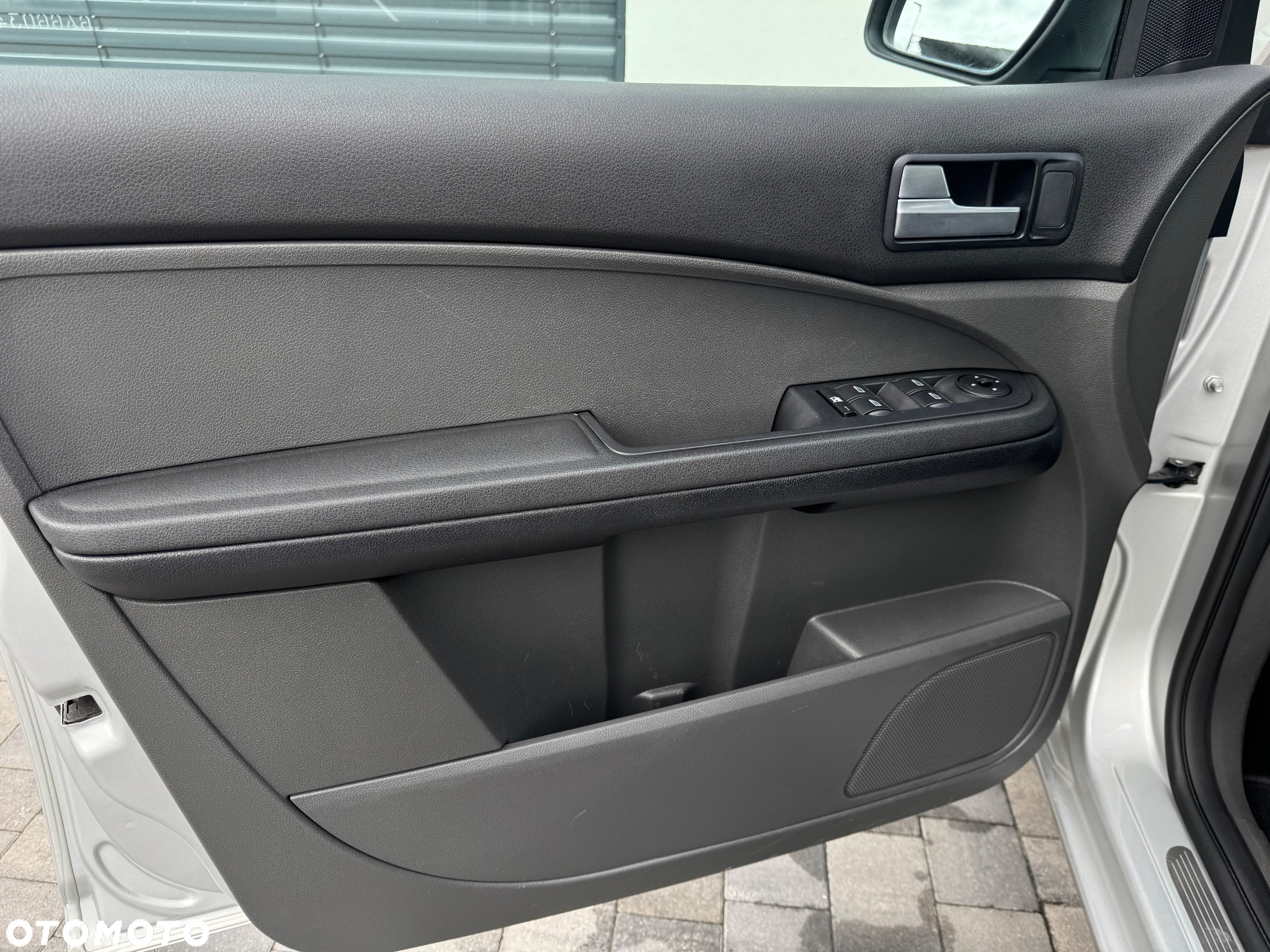 Ford Focus C-Max 1.6 TDCi Ambiente - 15