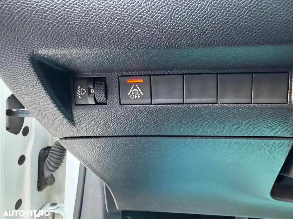 Peugeot 208 1.2 L PureTech STT Active Pack - 13