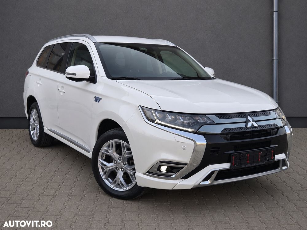 Mitsubishi Outlander 2.4 4WD Diamant+ - 20