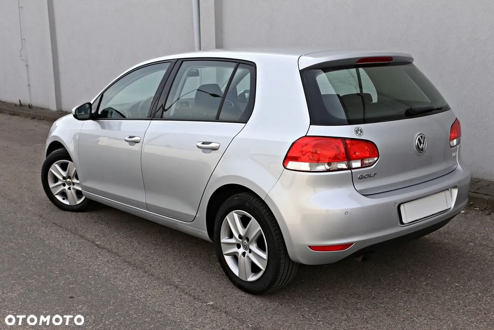Volkswagen Golf 1.6 TDI DPF BlueMotion Technology Team - 25