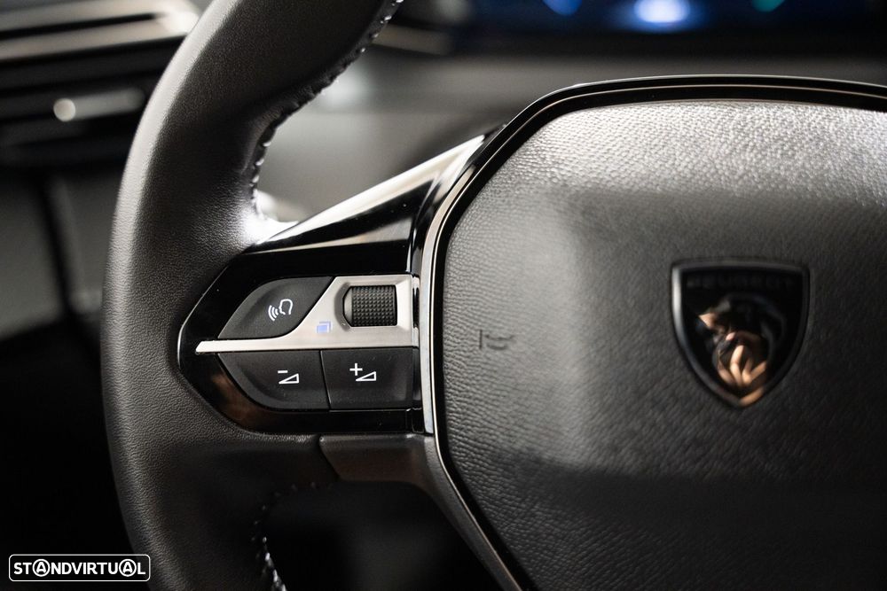 Peugeot e-2008 54 kWh Allure - 14