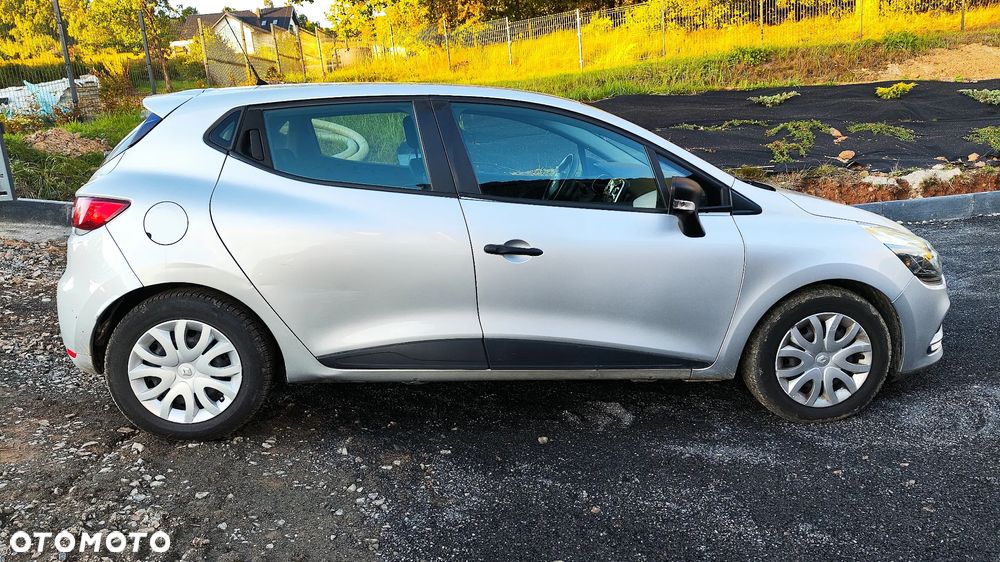Renault Clio 1.5 dCi Alize - 10