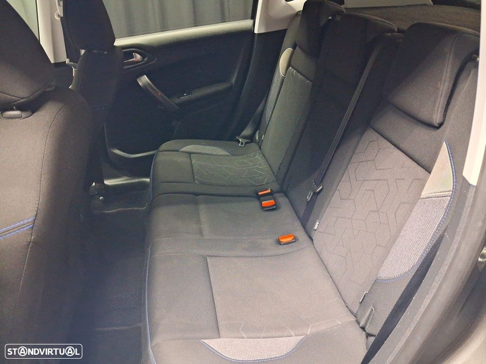 Peugeot 2008 1.2 PureTech Style - 9