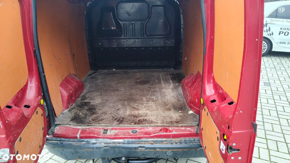 Ford Transit connect - 5