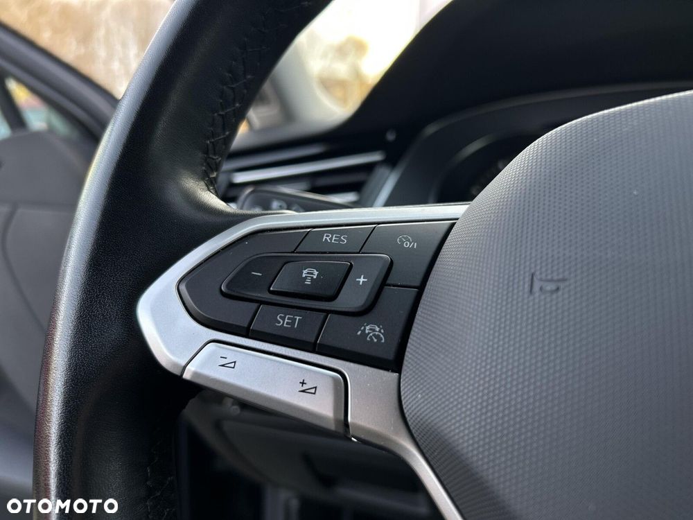 Volkswagen Passat Variant - 21