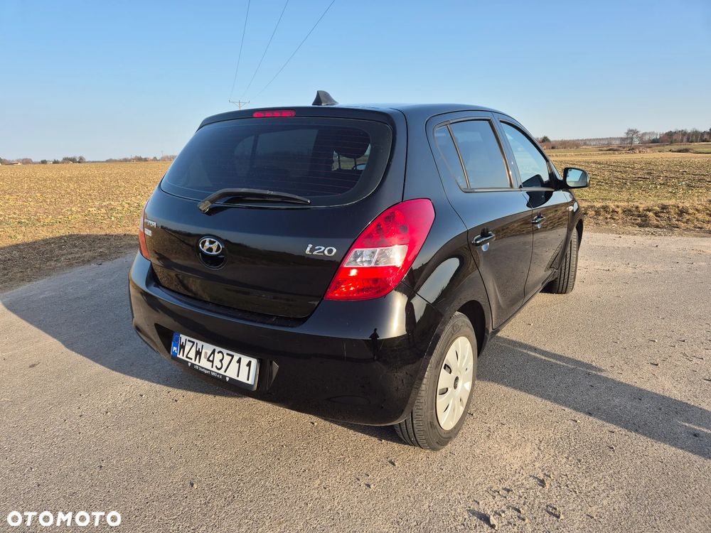 Hyundai i20 1.2 UEFA EURO 2012 Edition - 10