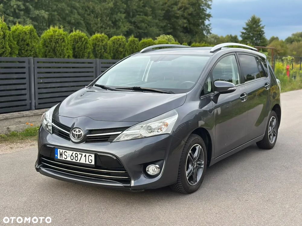 Toyota Verso 1.8 Premium 7os MS - 1