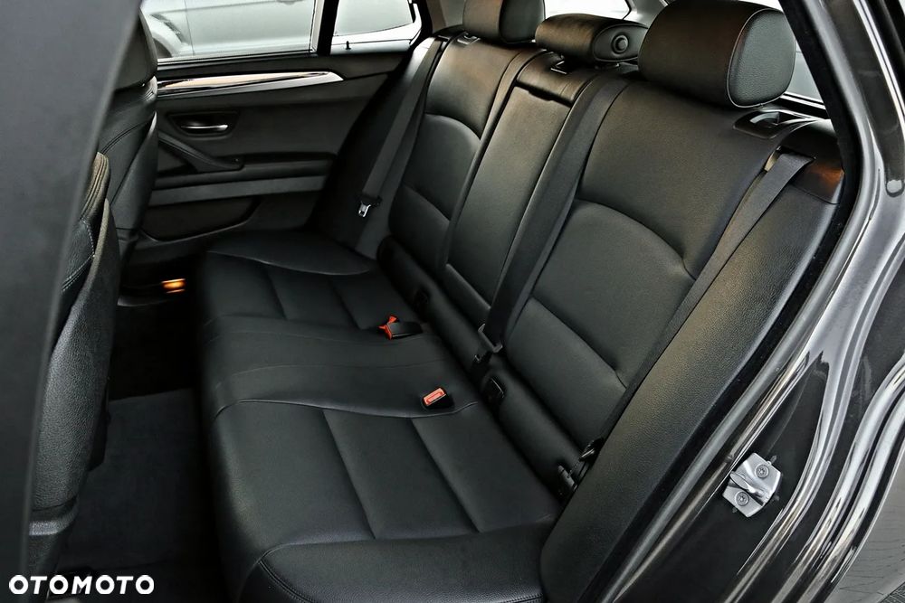 BMW Seria 5 - 33