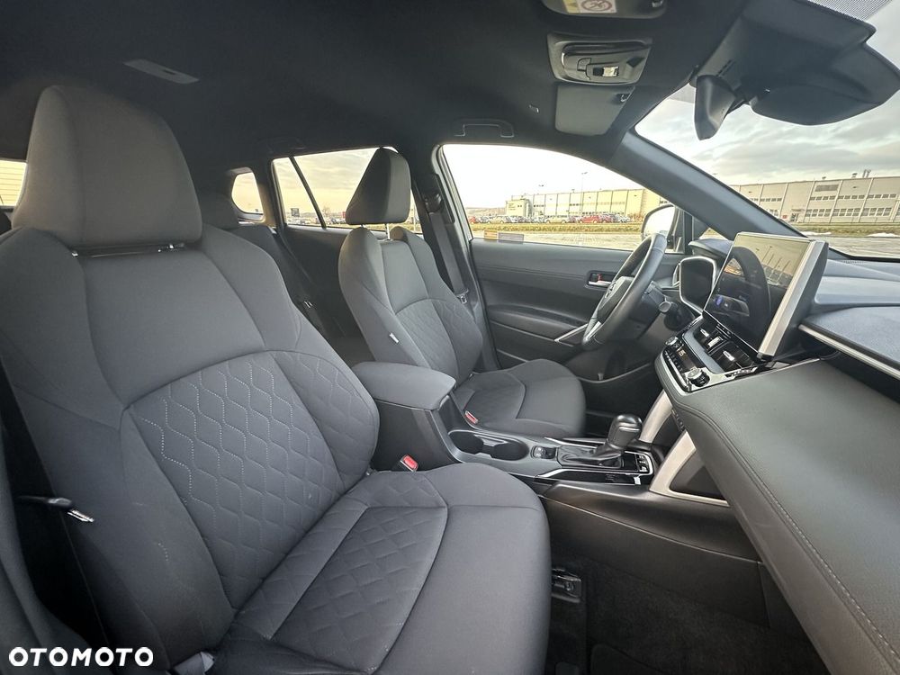 Toyota Corolla Cross - 16