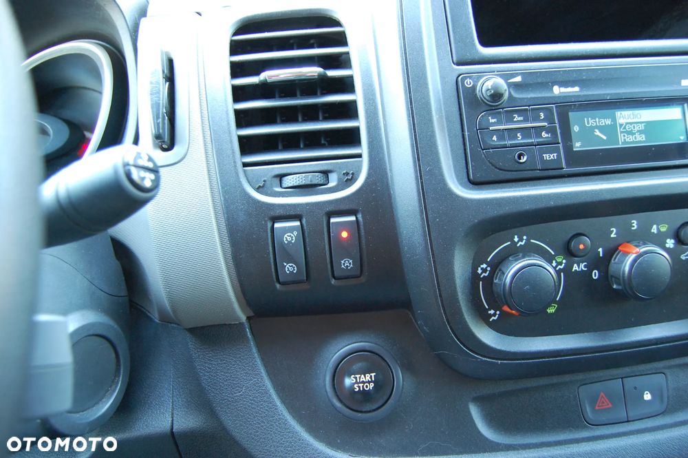 Renault Trafic Vivaro NV300 - 31