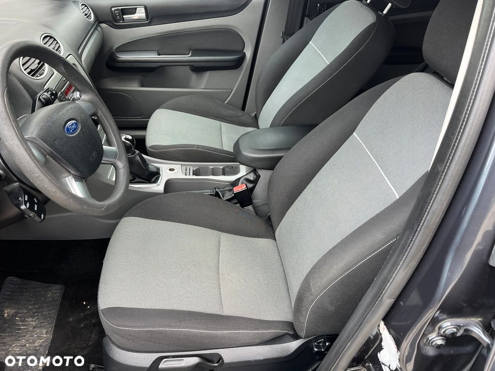 Ford Focus 1.6 TDCi Titanium - 13