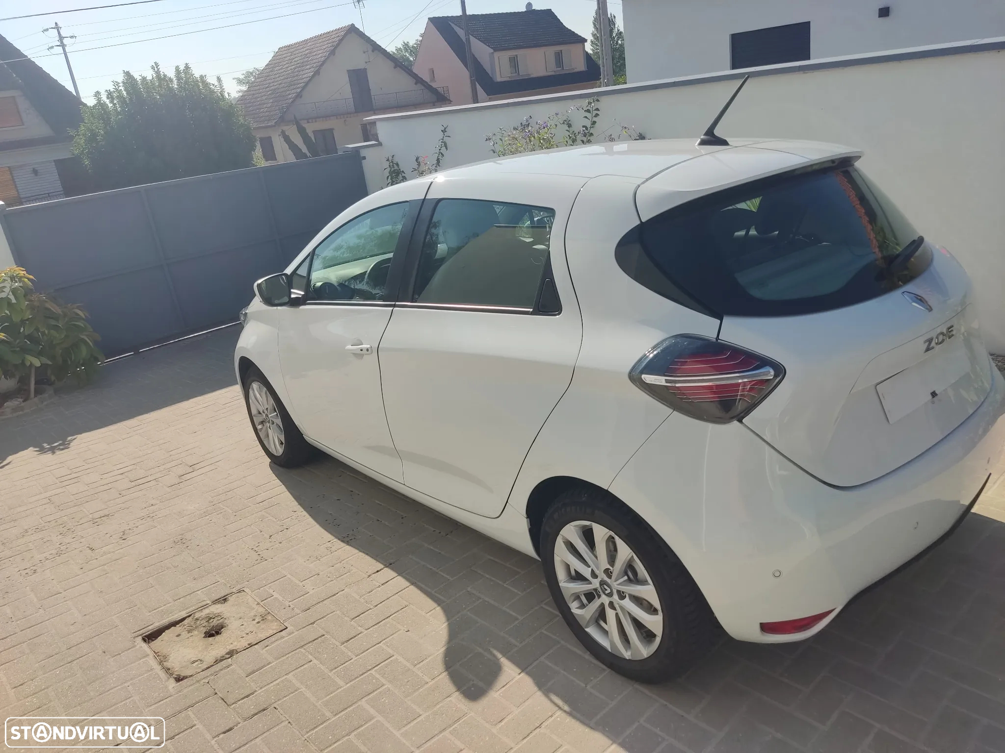 Renault Zoe (c/ Bateria) EV50 110hp Evolution - 12