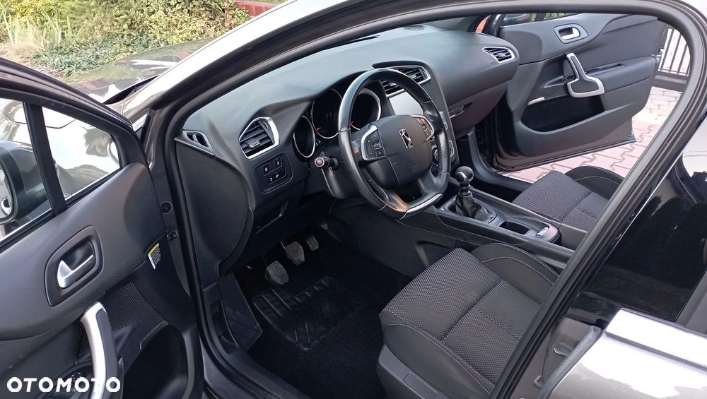 DS Automobiles DS 4 - 10