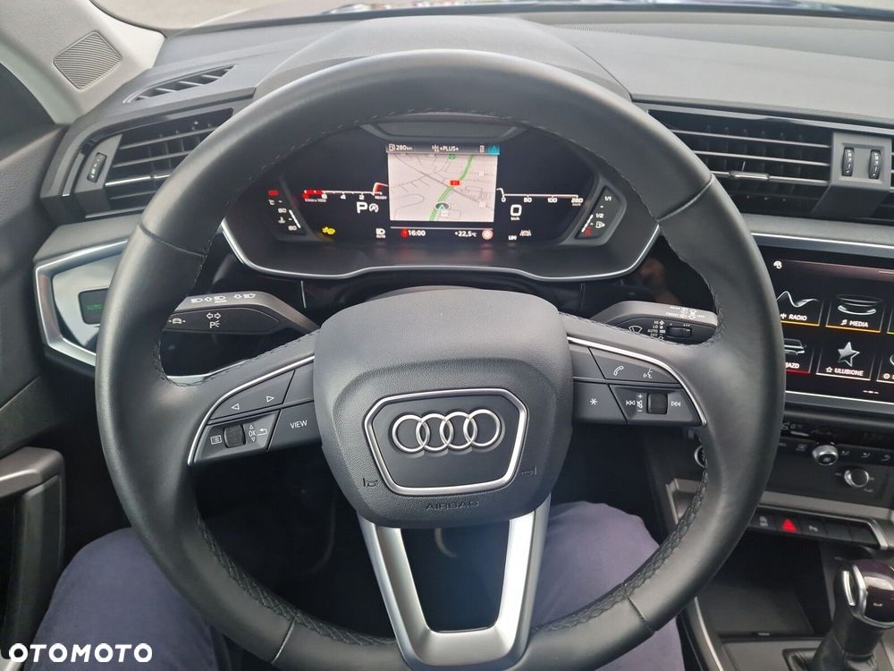 Audi Q3 - 23