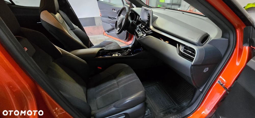 Toyota C-HR 2.0 Hybrid GR Sport - 21