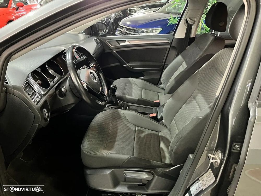 VW Golf Variant 1.6 TDi Confortline - 10