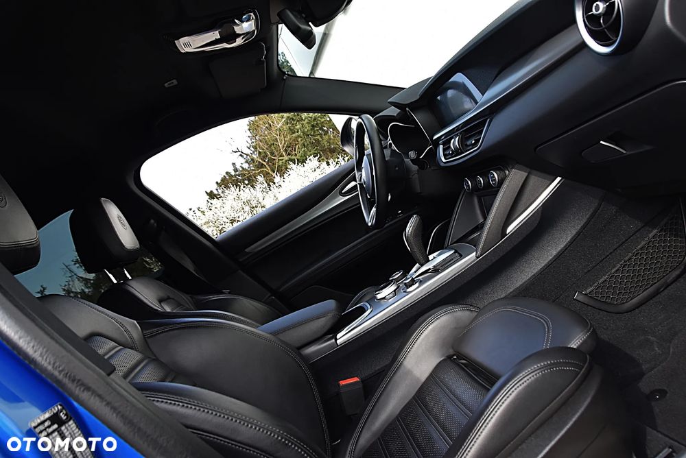 Alfa Romeo Stelvio 2.0 Turbo Veloce Q4 - 21