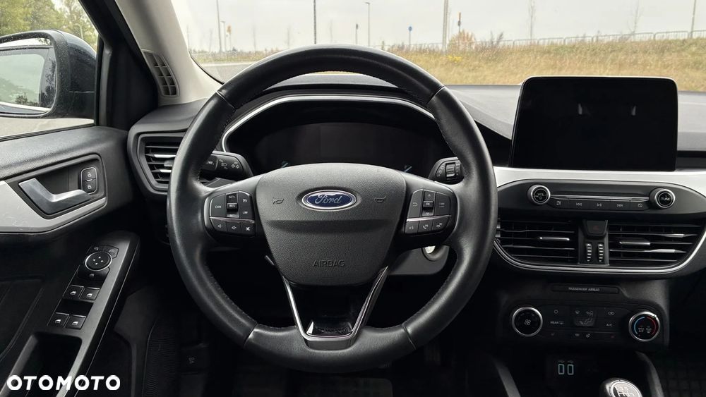 Ford Focus 1.0 EcoBoost Connected - 13