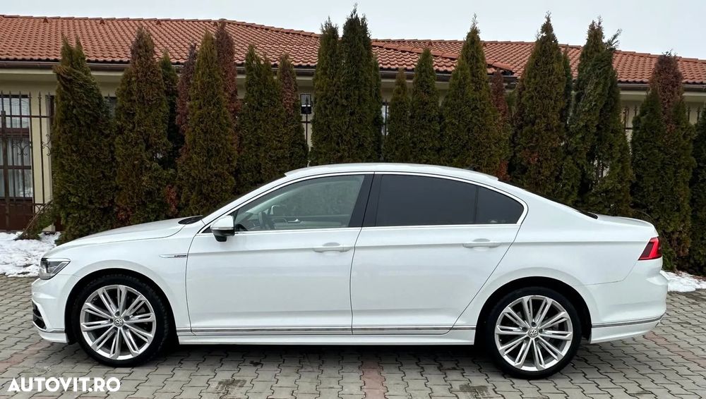 Volkswagen Passat - 25