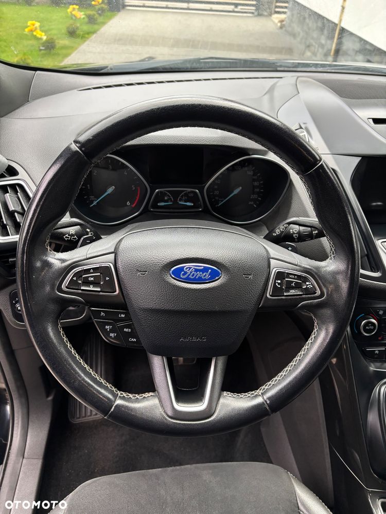 Ford Kuga 2.0 TDCi 4x4 ST-Line - 24