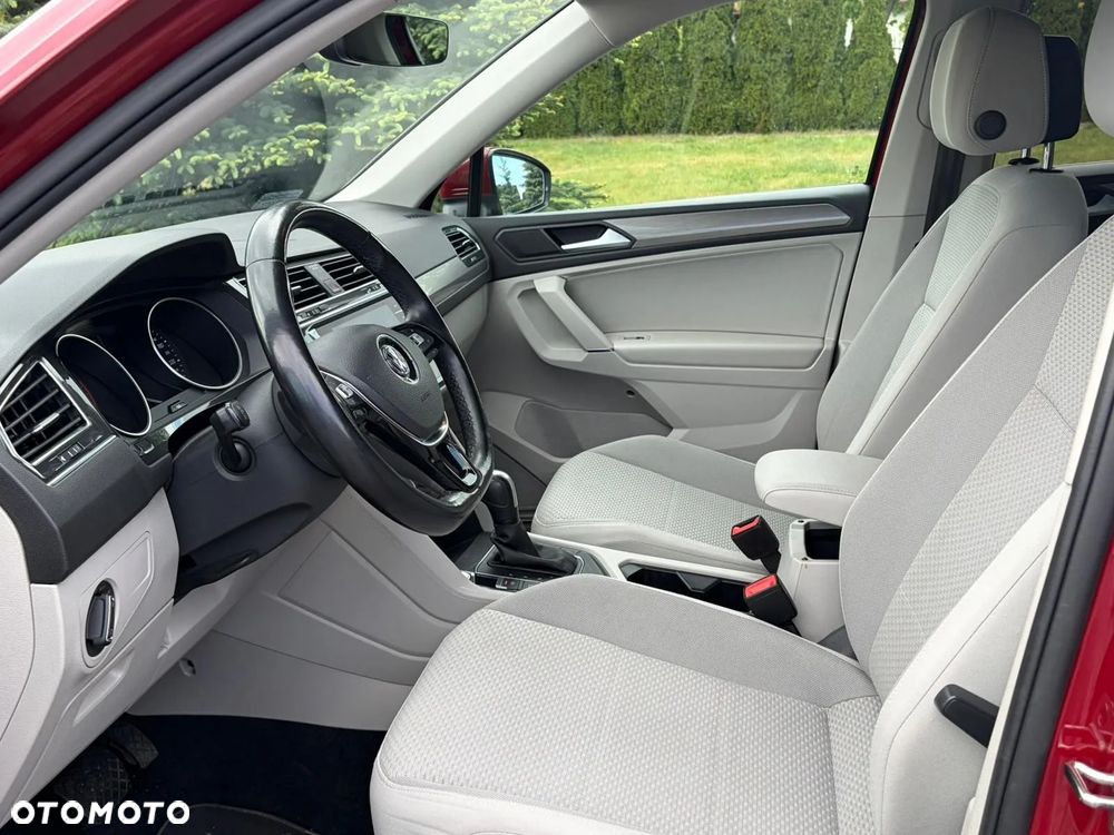 Volkswagen Tiguan - 14