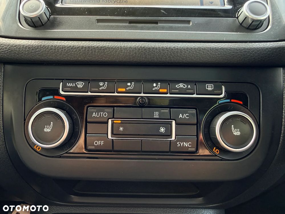 Volkswagen Tiguan 2.0 TDI 4Mot Perfectline R-Style DSG - 24