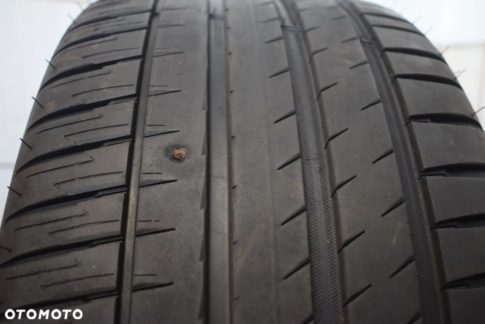 R20 255/40 Michelin Pilot Sport EV - 5
