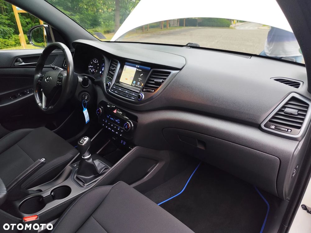 Hyundai Tucson blue 1.6 GDi 2WD Passion - 29
