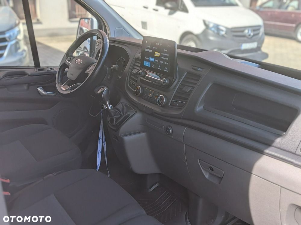 Ford Transit Custom - 23
