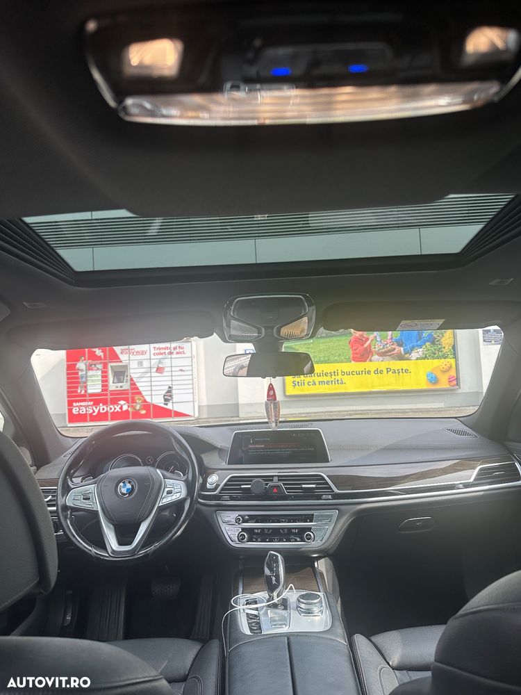 BMW Seria 7 740e iPerformance - 17