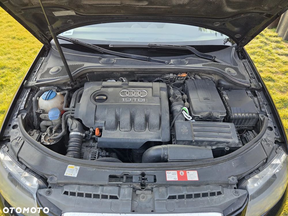 Audi A3 Sportback 1.9 TDI DPF Ambiente - 9