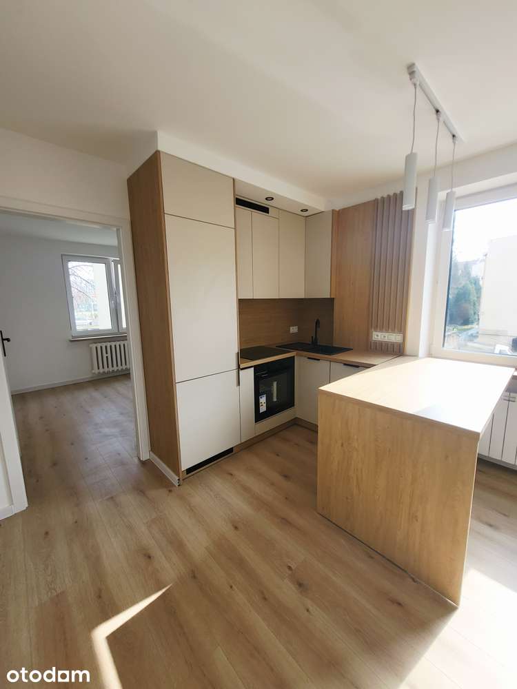 4 pokoje, 1 piętro, 60m2, po generalnym remoncie z meblami