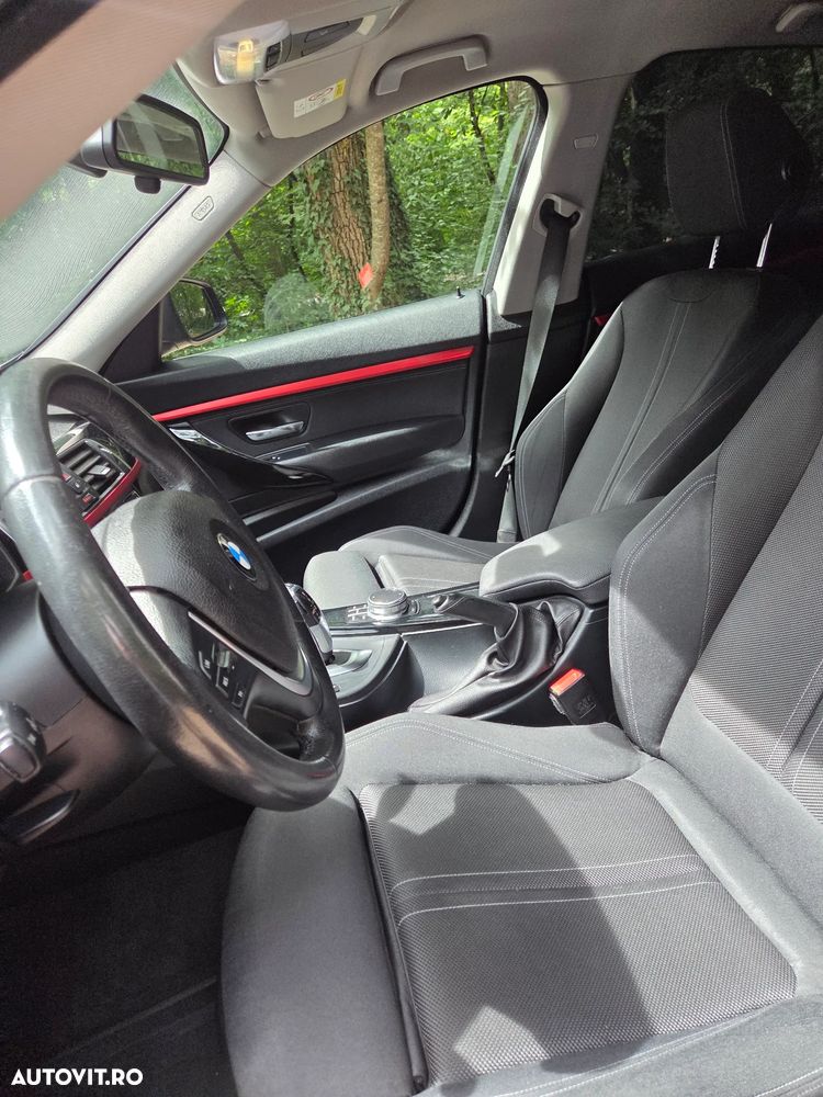 BMW Seria 3 325d AT Sport Line - 13
