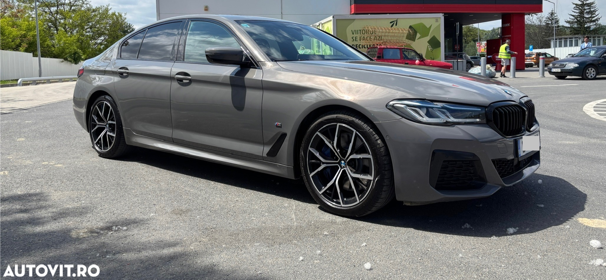 BMW Seria 5 530d xDrive AT MHEV - 7