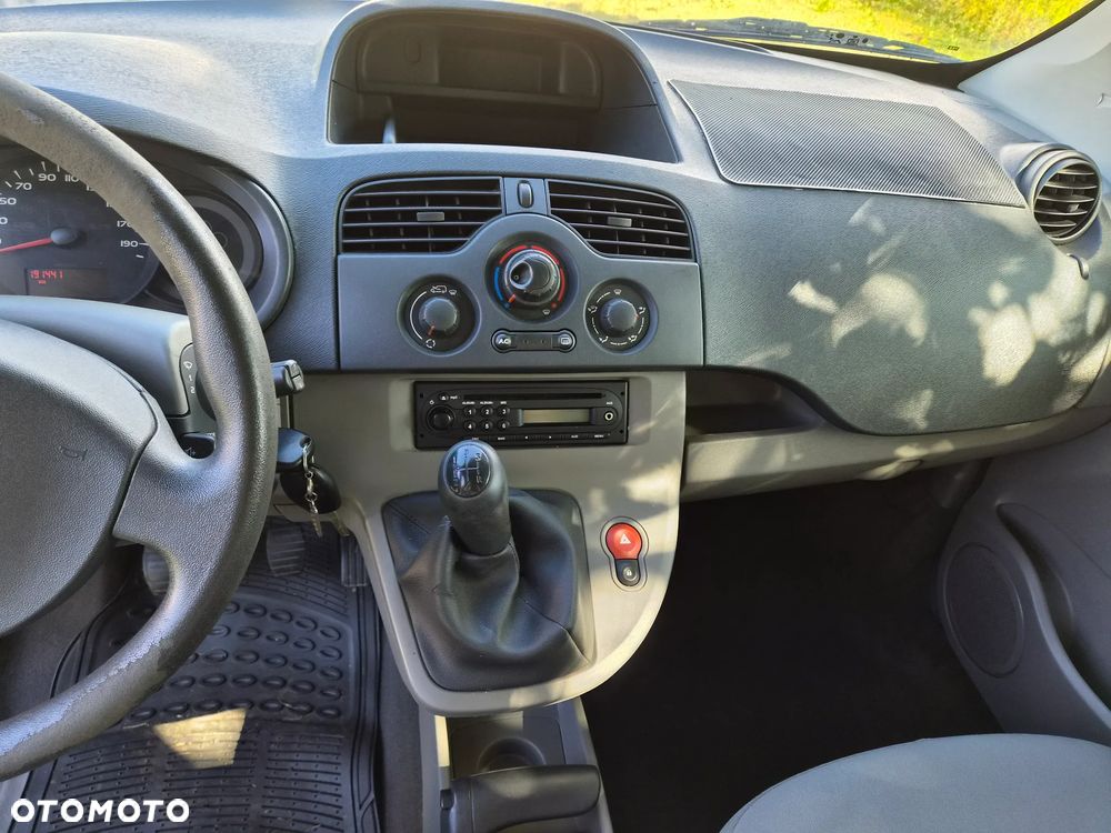 Renault Kangoo 1.6 8V Helios - 13