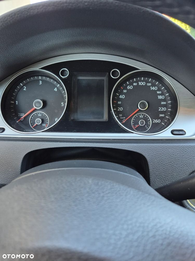 Volkswagen CC 2.0 TDI DPF BMT - 11