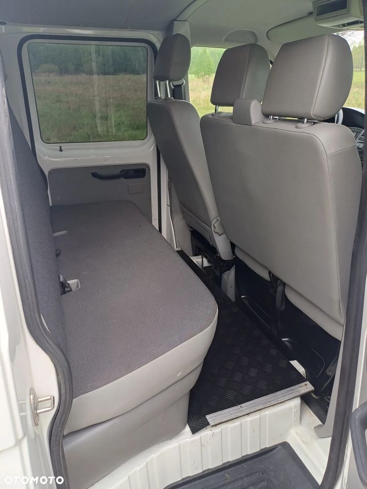 Volkswagen Transporter - 26