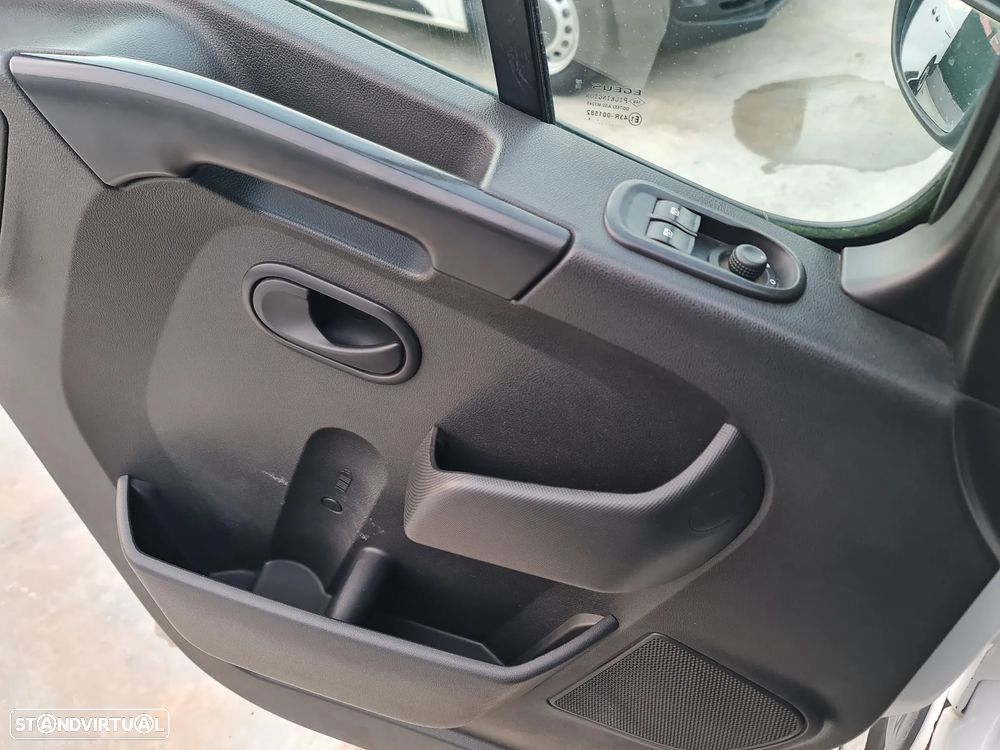 Renault Master 2.3Dci L1H1 *Ac/ Sensores/ com IVA DEDUTÍVEL - 34