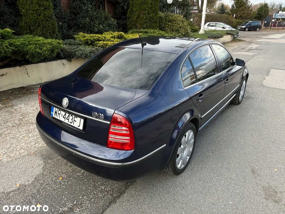 Skoda Superb 2.8 V6 Elegance - 11