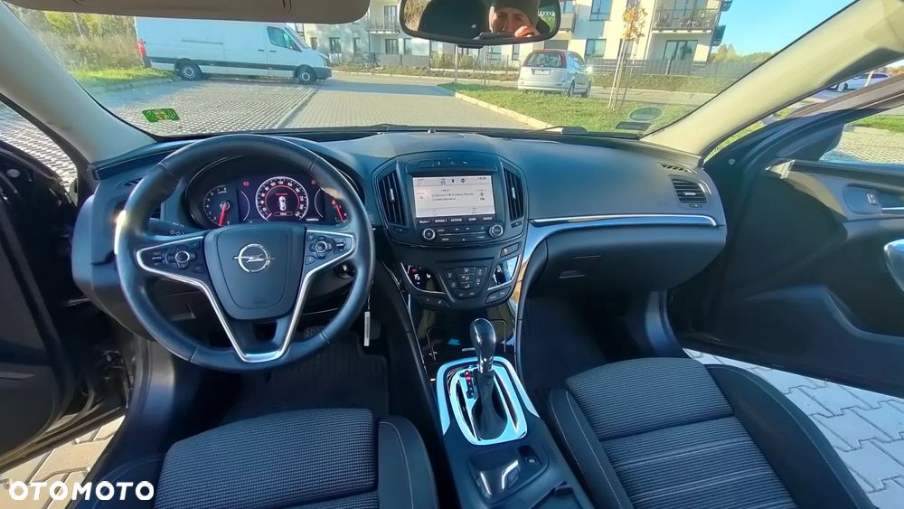 Opel Insignia - 10